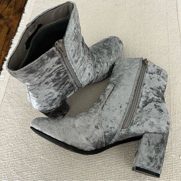HIPPIE LAUNDRY Stylish Ankle Boots Velvety In Grey Marble Color Size 9 - Picture 5 of 9